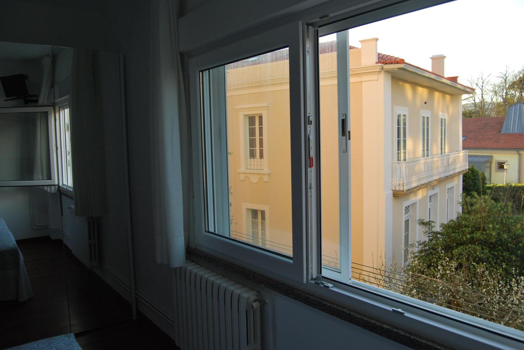 Pension Elisardo Noia Exterior photo