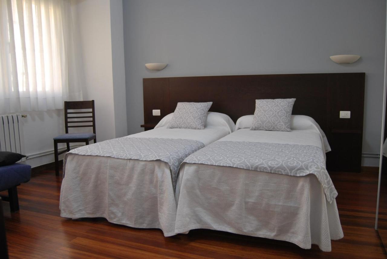 Pension Elisardo Noia Exterior photo